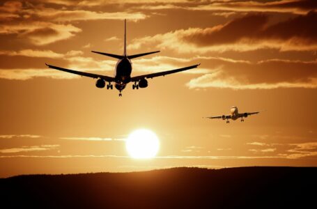 Największy samolot transportowy na świecie pojawił się na lotnisku w Jasionce